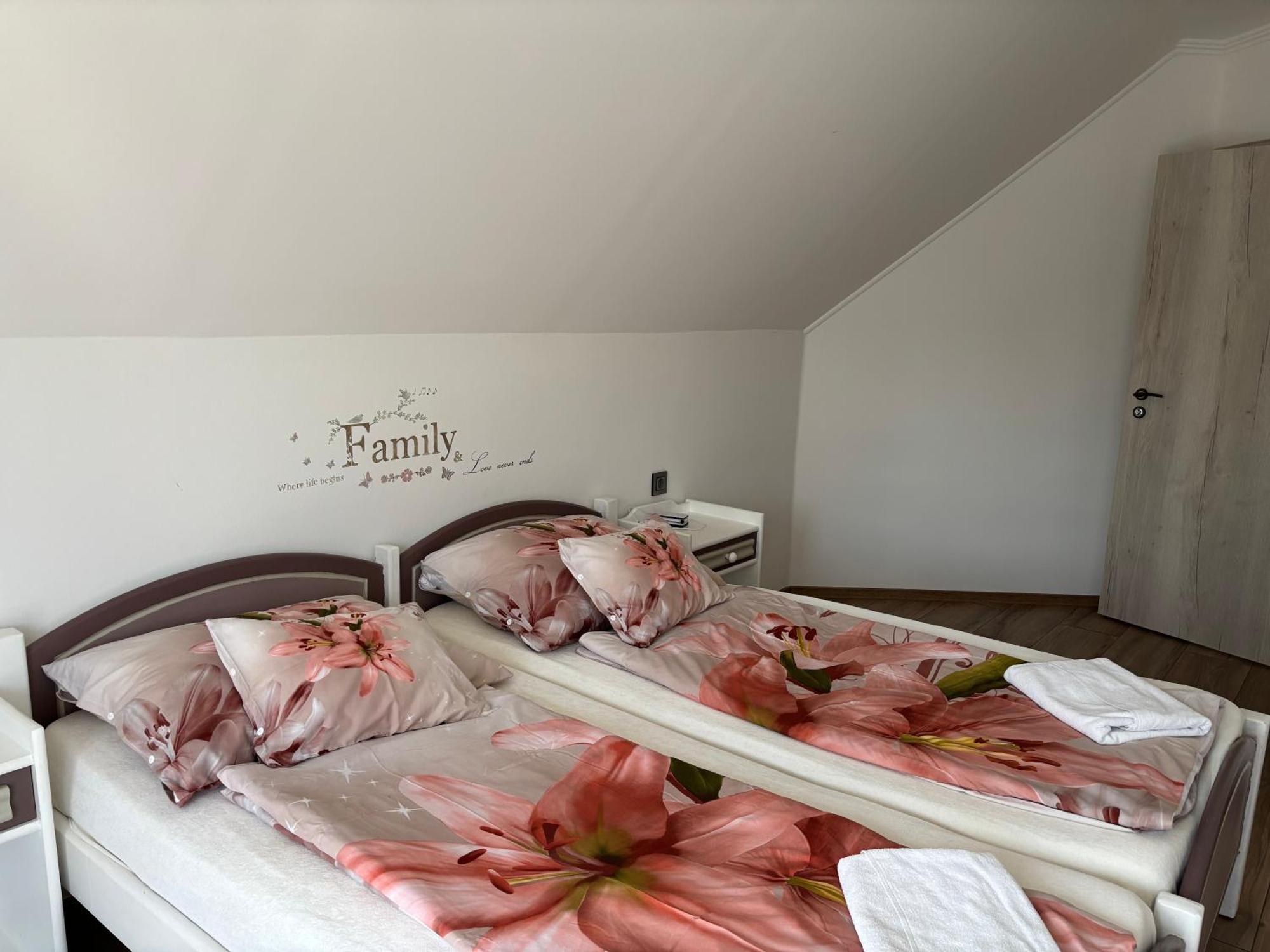Liliana Apartman บาลาทอนเบรีน ภายนอก รูปภาพ